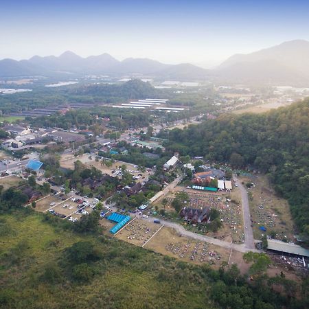 Farada Resort Pak Chong Extérieur photo